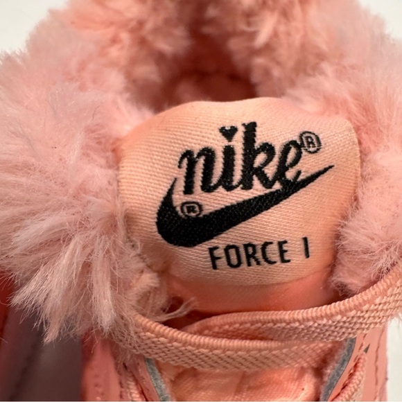 NEW! Nike Air Force 1 One Unisex Sneakers  (TD) Fuzzy Lined Pink Size 8C - Picture 7 of 11